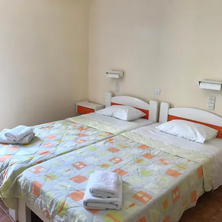 Ξενοδοχείο με διαμερίσματα Metropol *