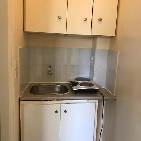 Metropol * Νυδρί