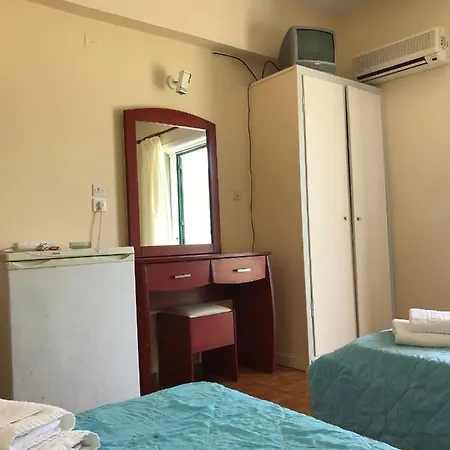 Ξενοδοχείο με διαμερίσματα Metropol Νυδρί