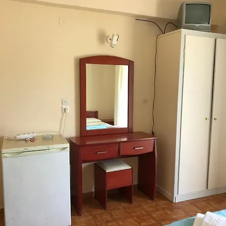 Ξενοδοχείο με διαμερίσματα Metropol Νυδρί