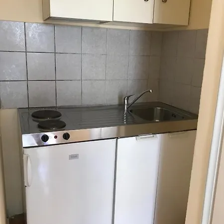 Ξενοδοχείο με διαμερίσματα Metropol